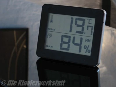 Hygrometer thermometer klavier flügel luftfeuchtigkeit klima schwankungen