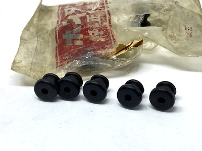 HONDA DREAM C70 C71 CS71 C75 C76 CS76  GROMMET PRIMARY CORD / NOS