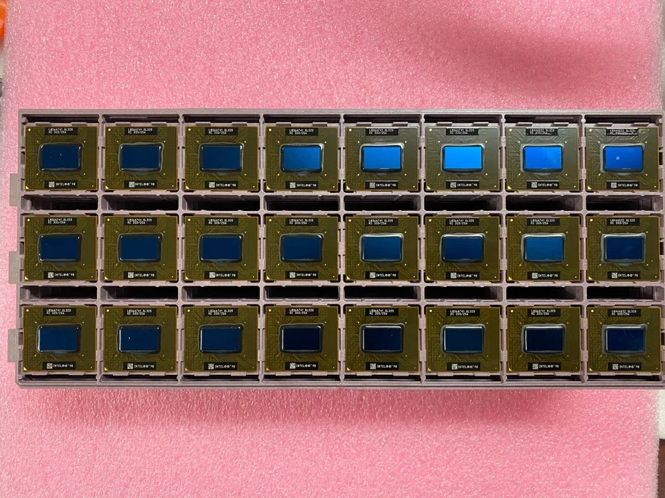 Vintage & New Intel Mobile Pentium II 333 MHz BGA CPU KC80524KX333256 SL32S - Image 3 of 3