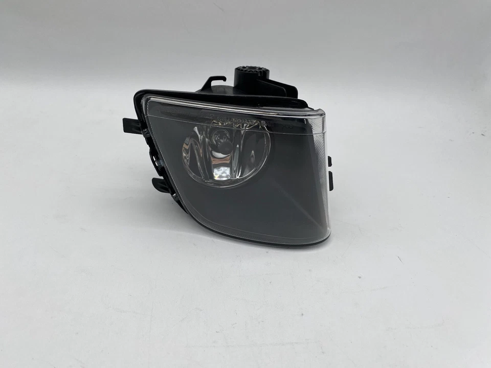 *NUEVO* BMW 760i 750li 740li 2009-2015 pasajero luz antiniebla derecha OEM 63 17 7 182 196 Foto 2 de 4