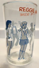 VINTAGE  1971 ARCHIE COMICS WELCHS JUICE GLASSES WITH EMBOSSED CRARACTER BOTTOMS