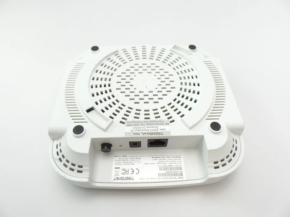 TRENDnet AC1200 Dual Band PoE Access Point, TEW-821DAP, MU-MIMO, 867 Mbps WiFi - Image 2 of 3