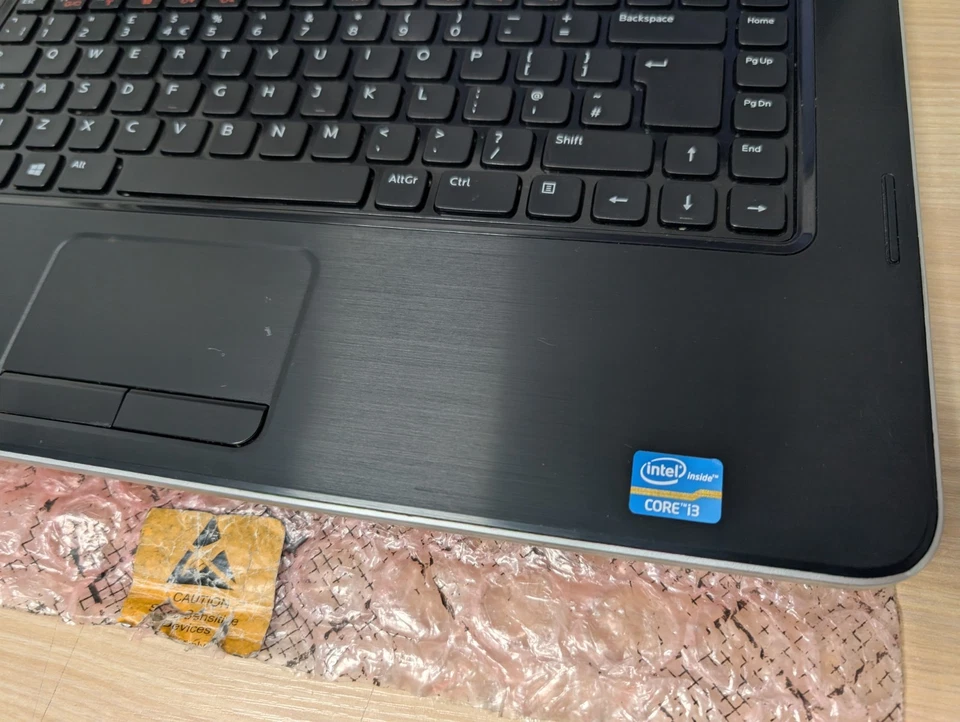 Dell Vostro 2520 - i3-2348M - 4GB Ram - No Storage - Image 3 of 4