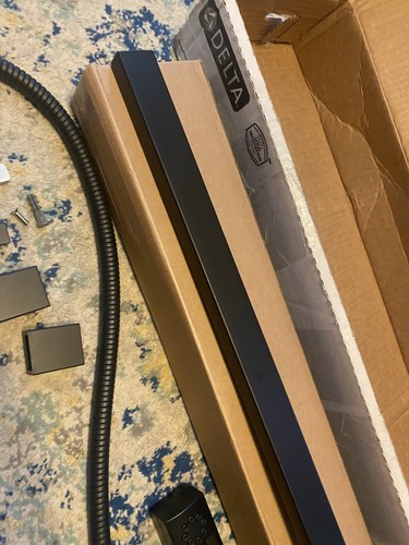 Delta 51140-BL H2OKinetic 5-Setting Slide Bar Hand Shower, Matte Black *read* - Picture 3 of 8