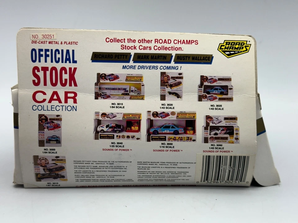 Road Champs NASCAR #43 Richard Petty STP Pontiac Grand Prix, 1:43, nuevo en caja Foto 4 de 4