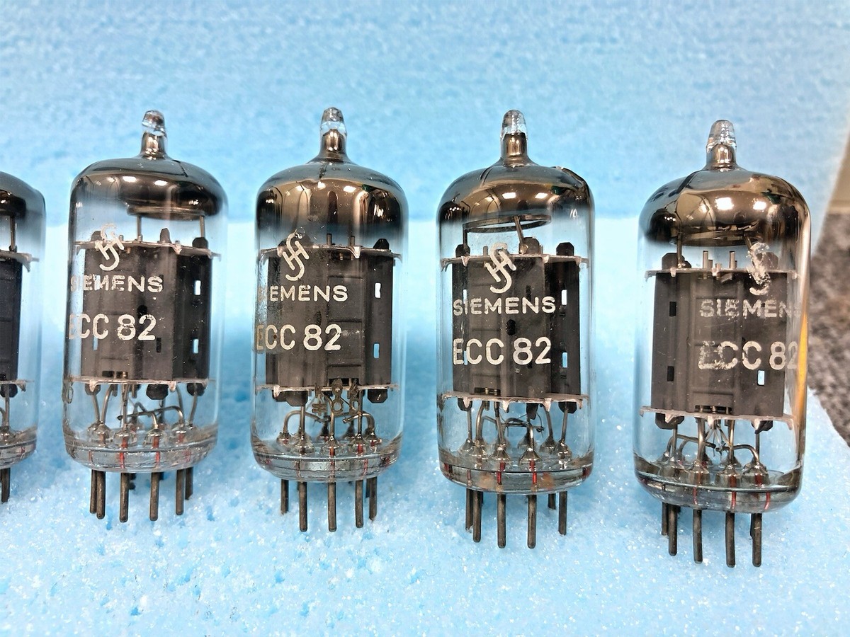 シーメンス E82CC(ECC82/12AU7) 4本セット(元箱3個) Yahoo!オークション - SIEMENS ECC82/12AU7 4本 [29881]