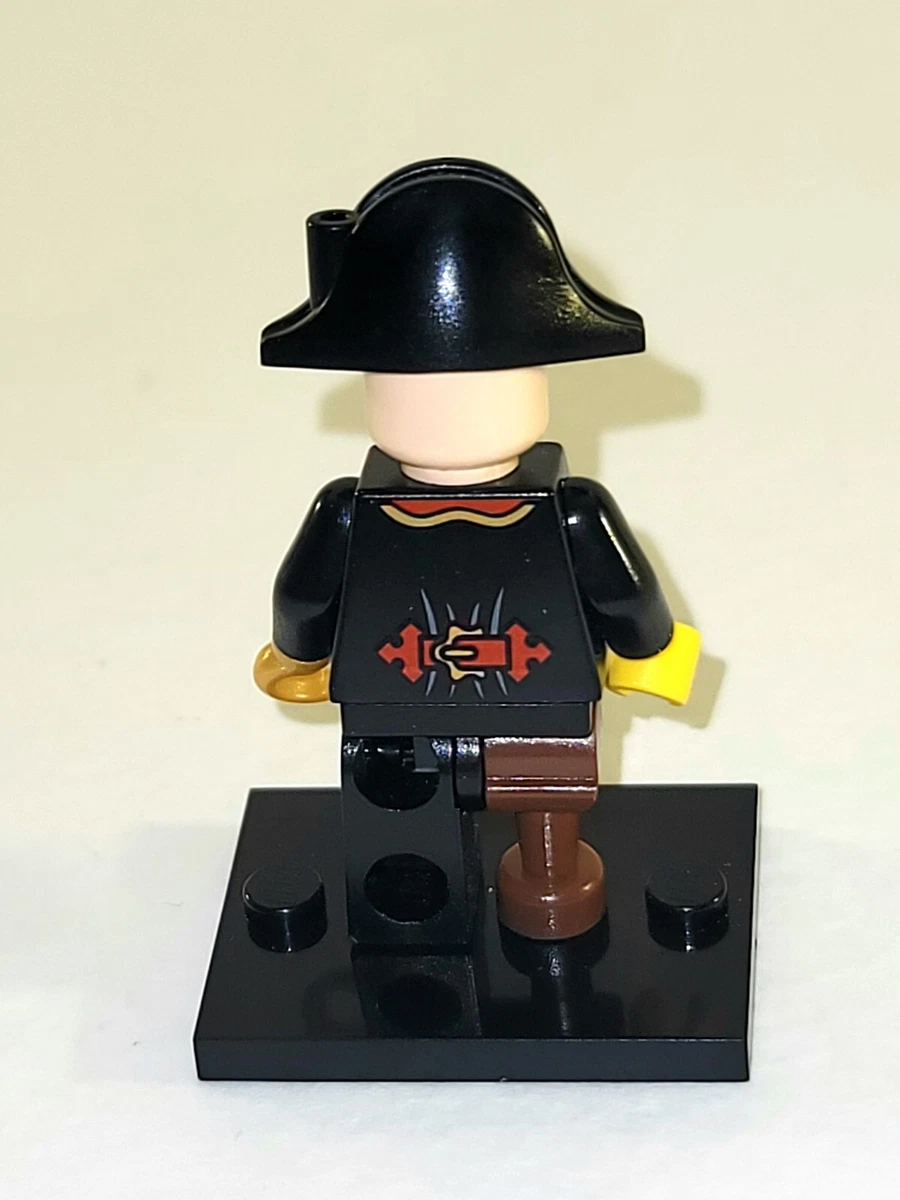 LEGO Pirates Captain Brickbeard Minifigure Authentic pi116 10210
