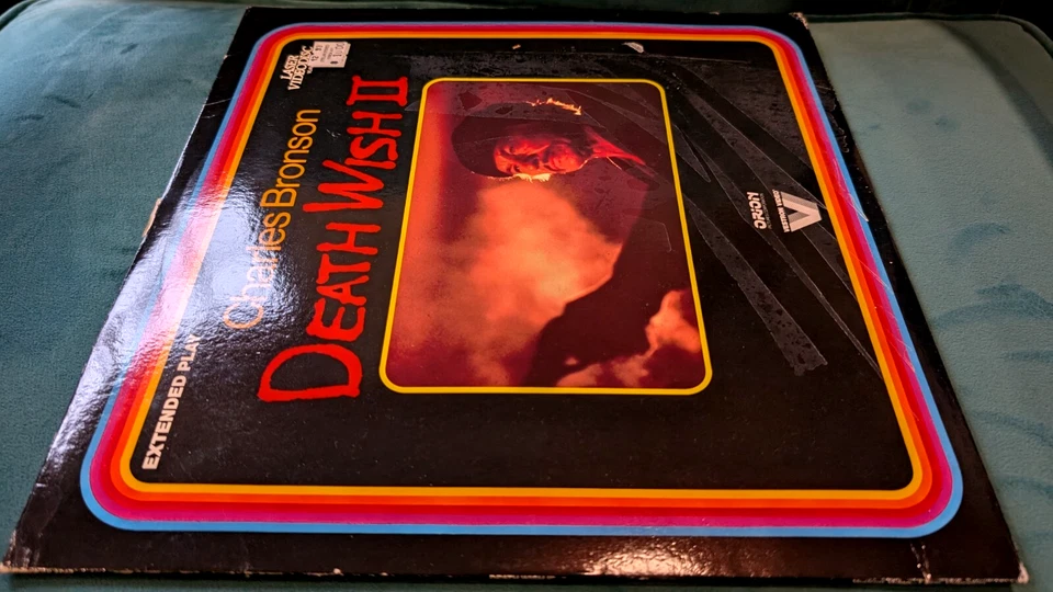 Death Wish II 1982 (Laserdisc) Very Good Condition Charles Bronson Jill Ireland - Image 4 of 4