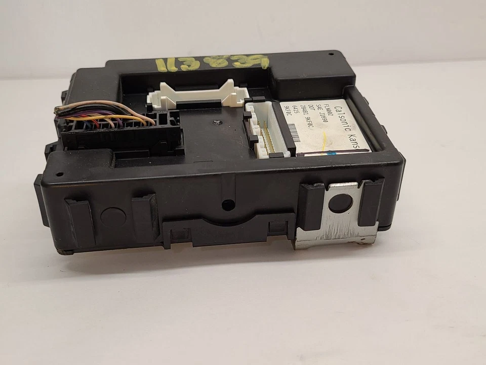 Módulo de control de carrocería Nissan Versa 2016-2019 BCM sedán tablero izquierdo 284B19KF0C Foto 3 de 4