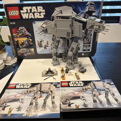 LEGO Star Wars At-At Walker Set 8129 With Minifigures & Instructions