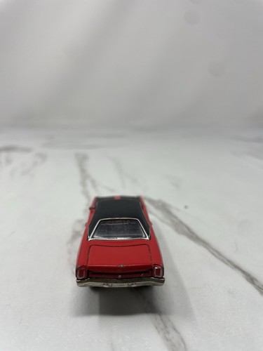 JOHNNY LIGHTNING - 1969 PLYMOUTH ROAD RUNNER DAY 2 LOOK (CRAGAR WHEELS) - 1/64 - Picture 4 of 6