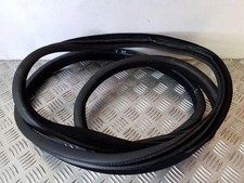 MERCEDES-BENZ R W251, V251 Türdichtung vorne rechts 3.00 Diesel 165kw 25136814 MERCEDES-BENZ R W251, V251 Türdichtung vorne rechts 3.00 Diesel 165kw 25136814