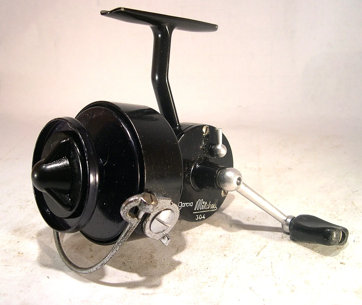 Moulinet De Pêche Mitchell Vintage – Numéro 304 – Modèle Ancien – Occasion