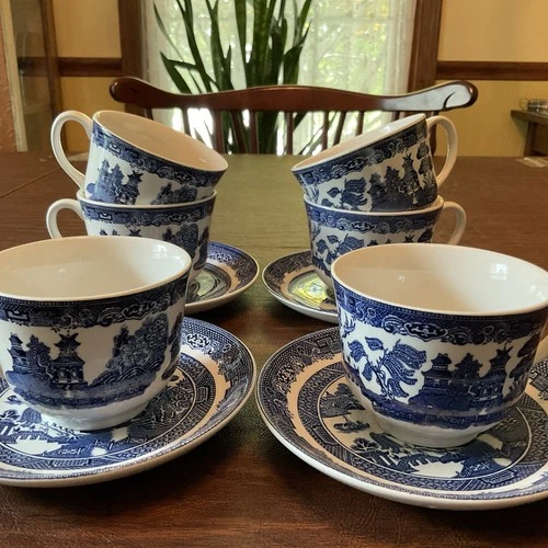 Blue Willow Johnson Brothers England Cups & Saucers LOT