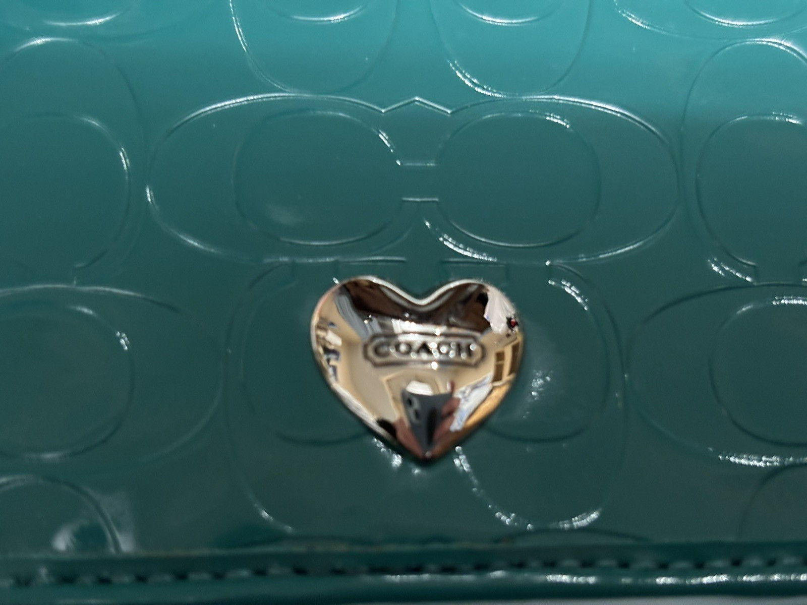 Coach Mini-Purse / Wallet with Wristlet - Green Emboss C with Heart Charm Snap image 5