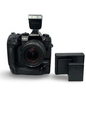 Olympus OM-D E-M1X Mirrorless Camera with 12-40mm f/2.8 PRO Lens, 4 Batteries