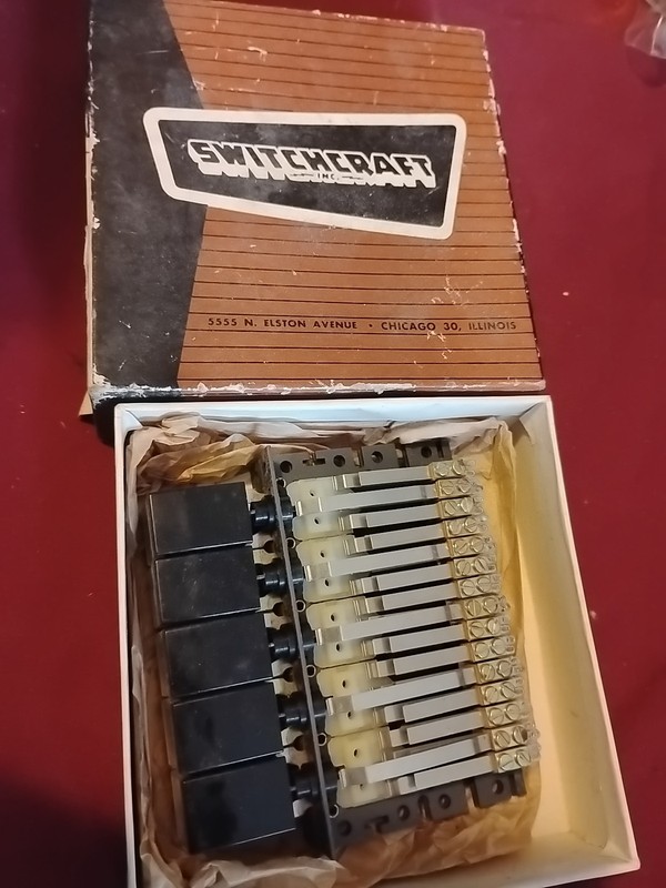 Vintage Switchcraft X413-0004 Multi-Switch Frame New Finger Push Buttons NOS