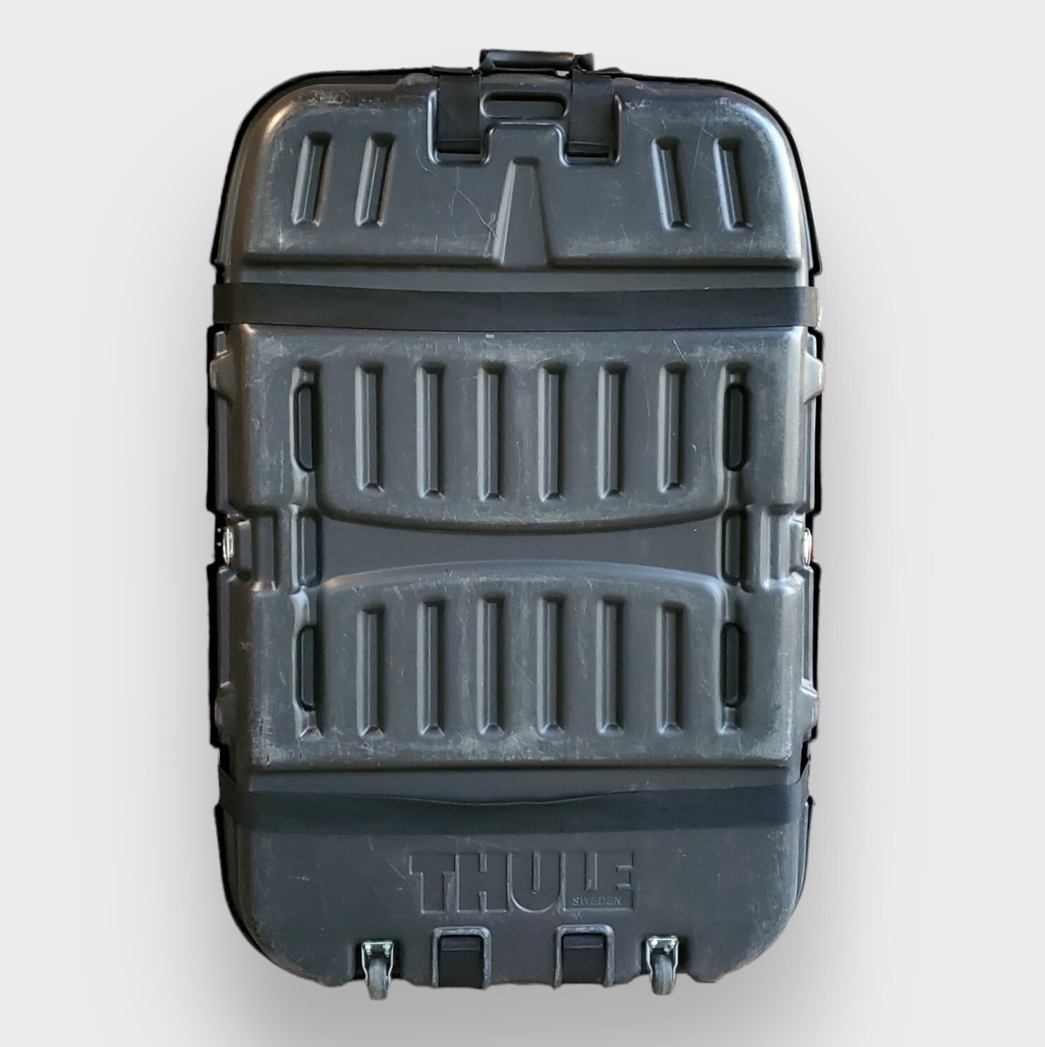 Thule 699 Round Trip Bike Travel Case w Wheels 47" by 33" by 9" Bicycle