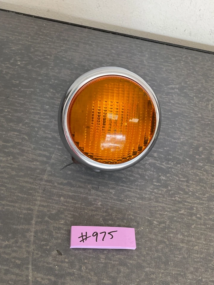 Luz antiniebla ámbar #975 Mercedes Benz W108 W109 250SE 280SE 300SE Foto 3 de 4