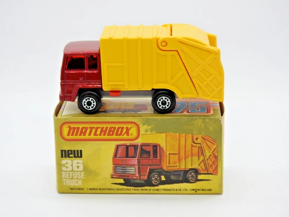 MATCHBOX SUPERFAST 1982 No.36 REFUSE TRUCK MINT IN VNM 'L' BOX - Image 3 of 4