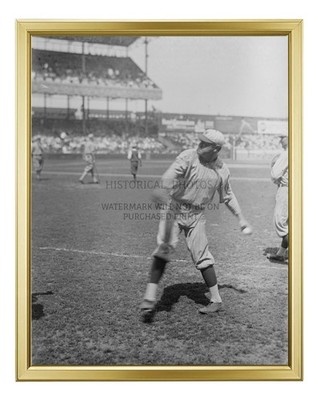 BABE RUTH THROWNING BASEBALL ACTION NEW YORK CITY 1920 8X10 GOLD FRAMED PHOTO