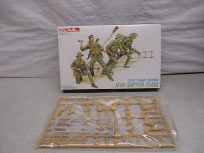 Dragon NVA Sapper Team 1/35