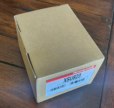 Honeywell XSU823 Screw Terminal Socket For Binary Inputs New In Box