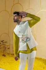 Men s Festive Outfit Embroidered Kurta Waistcoat Wedding Wear