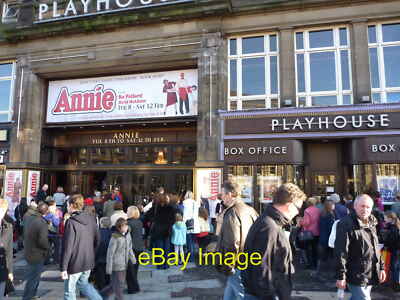 Foto 12x8 Edinburgh Stadtbild: Theatermenge vor dem Spielhaus diese c2011