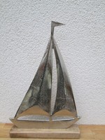 Aufsteller Segelboot Auf Mangoholz Sockel Aus Metall Silber (B/H/T) 27X40X5Cm