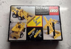 LEGO TECHNIC &ldquo;Universal Building Set&rdquo; (8020)New Sealed Bags 100% Complete w/ Box