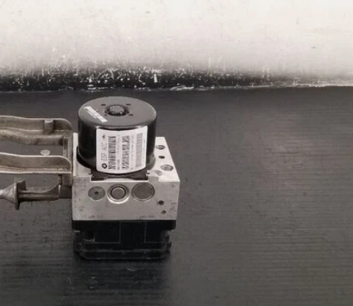 2011-2012 Chrysler 300 Dodge Charger ABS Anti Lock Brake Pump Module Assembly Foto 2 de 4