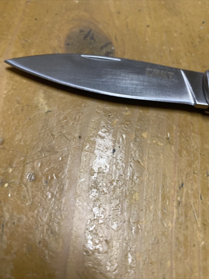 RARE/ DISCONTINUED CRKT 7490 NORTHCLIFFE GENTLEMAN’S FOLDING KNIFE - Image 4 of 4