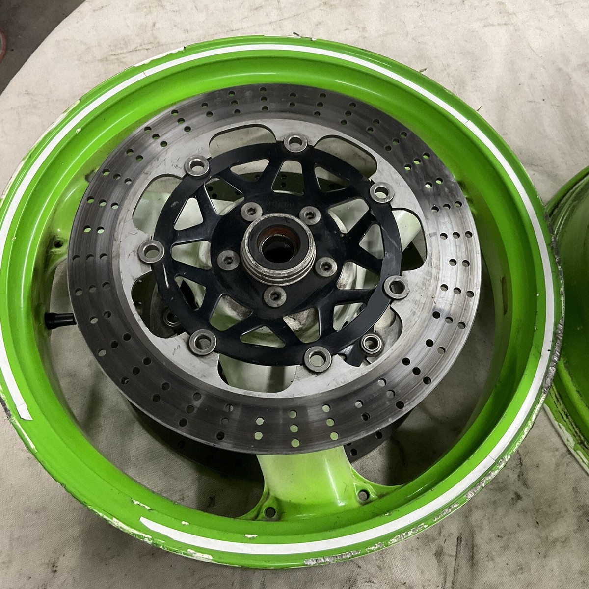 s-l1200.jpg s-l1200.jpg