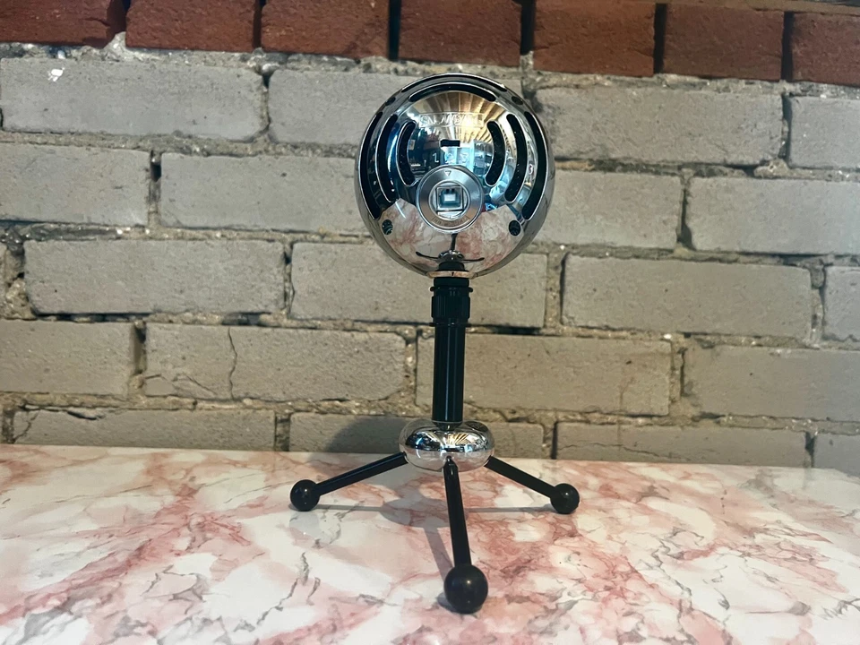 Blue USB snowball microphone - Image 3 of 4
