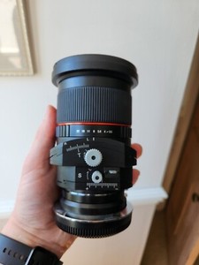 Samyang 24mm T-S 24mm (Nikon) with Fuji GFX Adapter (Fotodiox Nikon to GFX)  Min