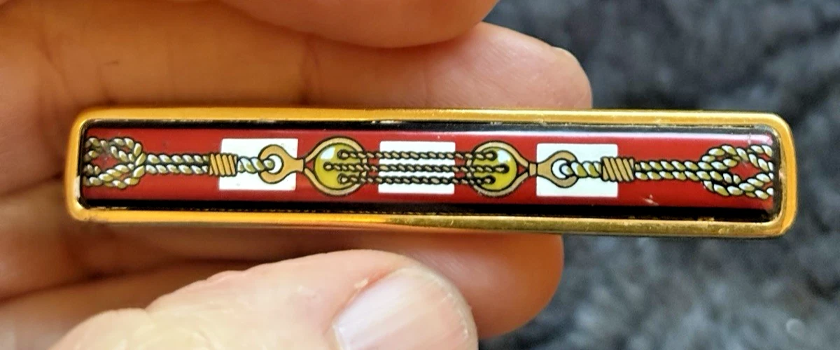 Pin's (insigne) Hermes Bâton Occasion - Épingle De Revers Unisexe, Marque De Luxe