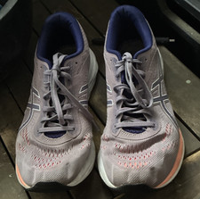 ASICS Men s Gray/Blue Lace-Up Low Top Athleti...