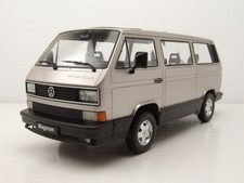 VW T3 Bus Multivan Magnum 1987 hellgrau Modellauto 1:18 KK Scale