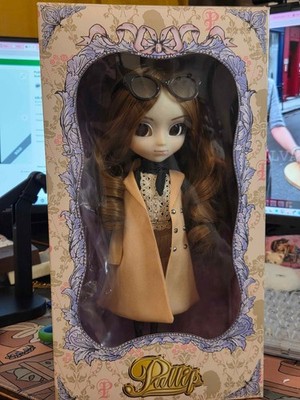 RARE Pullip Dilettante  P-119 Trench Coat Chic Fashion Doll AUTHENTIC