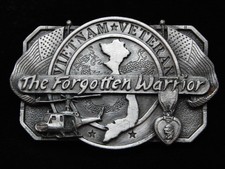 PF27119 VINTAGE 1985  THE FORGOTTEN WARRIOR VIETNAM VETERAN  MILITARY BUCKLE
