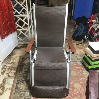 Lafuma Futura Zero Gravity Outdoor Steel Framed Lawn Recliner Chair (Open Box)