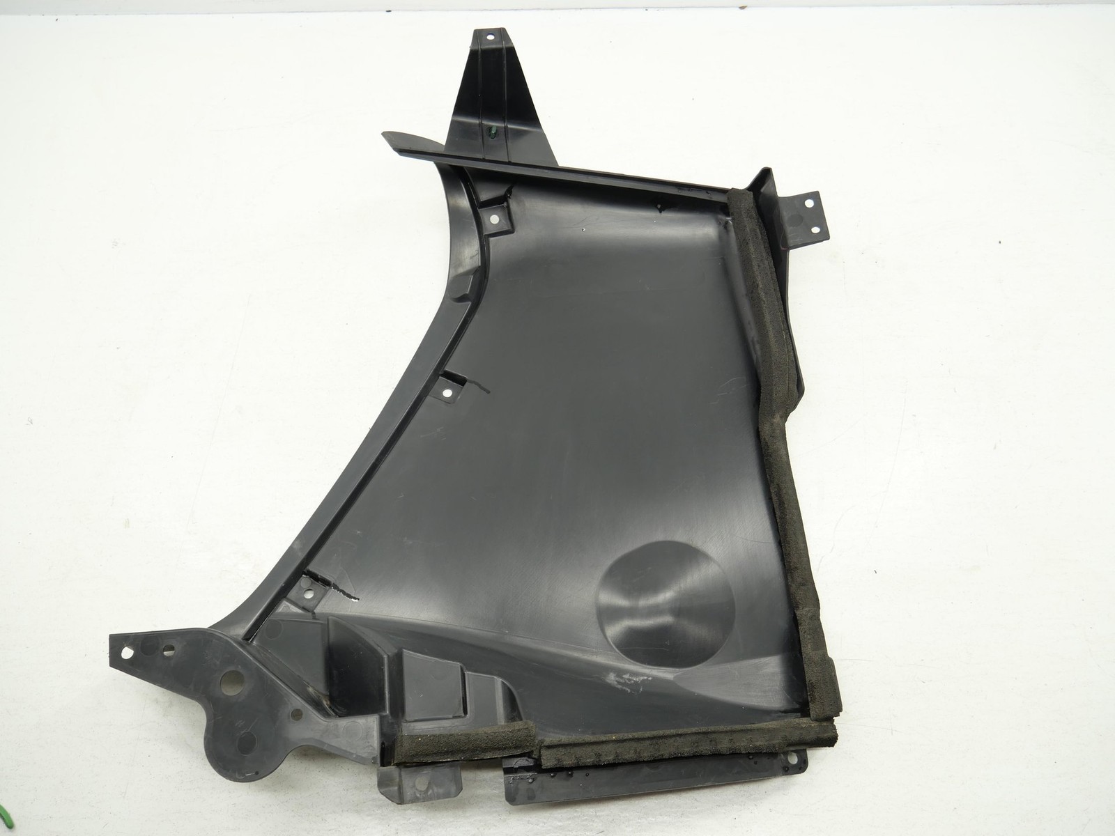 Used Right Passenger Quarter Panel Trim Air Intake Duct 2020-2023 Mclaren GT OEM