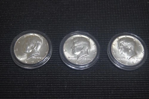 ( 3 ) UNCIRCULATED 40% SILVER 1970 ( D ) JOHN F. KENNEDY HALF DOLLARS FREE SHIP