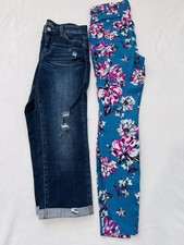 Time and Tru women’s jeans set of 2 Small