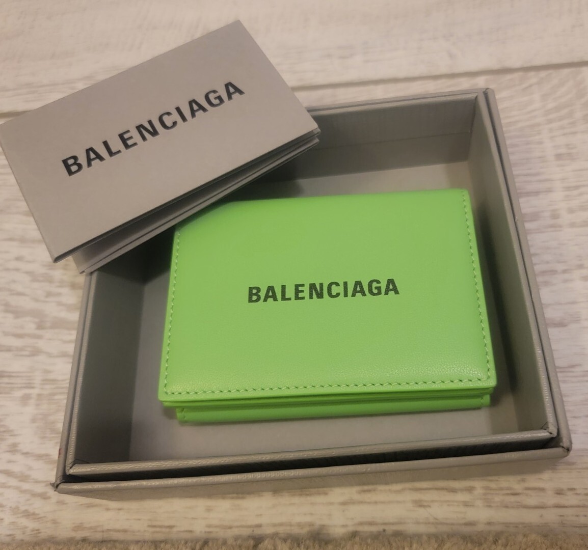 NWT BALENCIAGA Mini Logo Leather Wallet Light Green | eBay