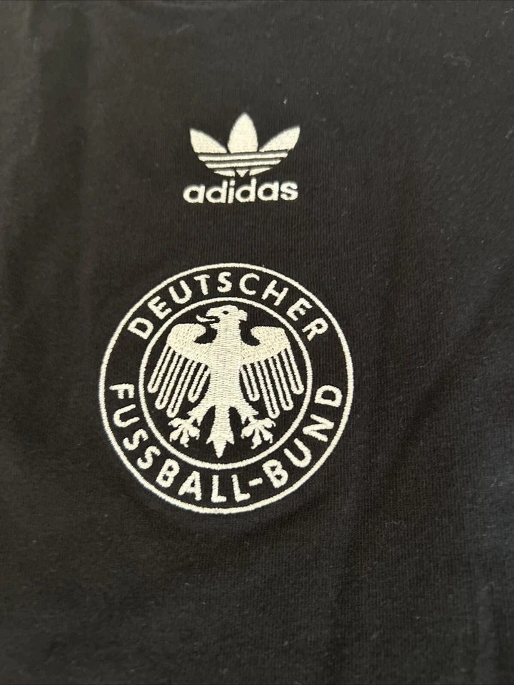 CAMISETA ADIDAS Originals Alemania DFB IY7052 Euro 2024 Rara Talla L Nueva con Etiquetas Para hombres Informal Foto 2 de 4
