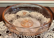 Vintage Pink Depression Glass Tri Footed Etched Flowers Leaves Bowl Dish