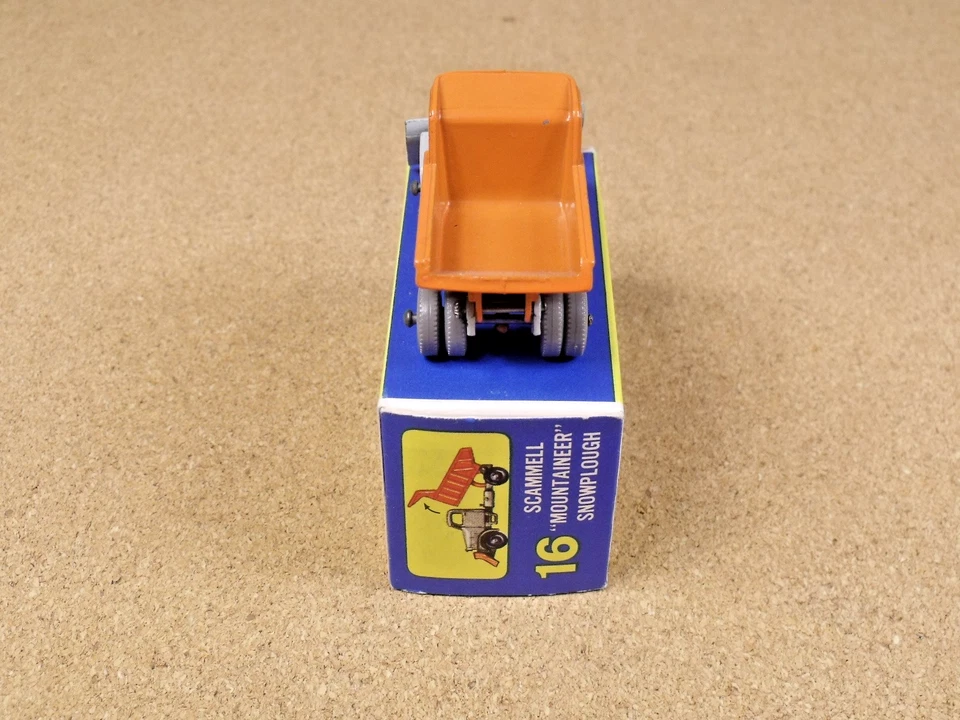 OLD VINTAGE LESNEY MATCHBOX # 16 SCAMMELL MOUNTAINEER SNOWPLOW ORIGINAL BOX GPW - Image 4 of 4