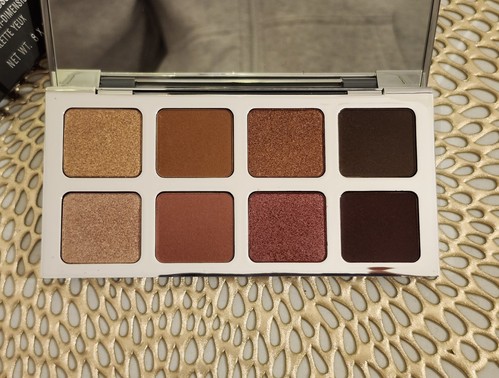 IL Makiage Color Boss Master Palette Treat Yo Self/Retail Value $96 - Picture 2 of 7